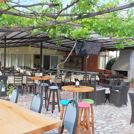 Unlu Hotel 2*