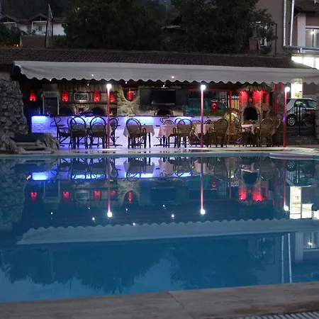 Unlu Hotel 2*